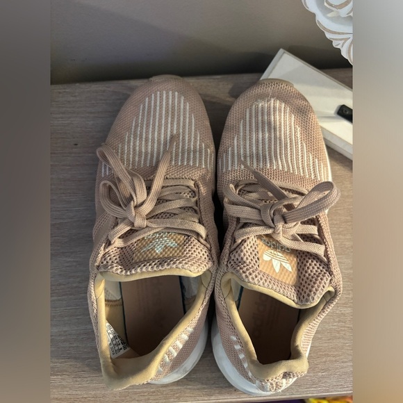 Adidas Swift Run Sneakers - Picture 8 of 10